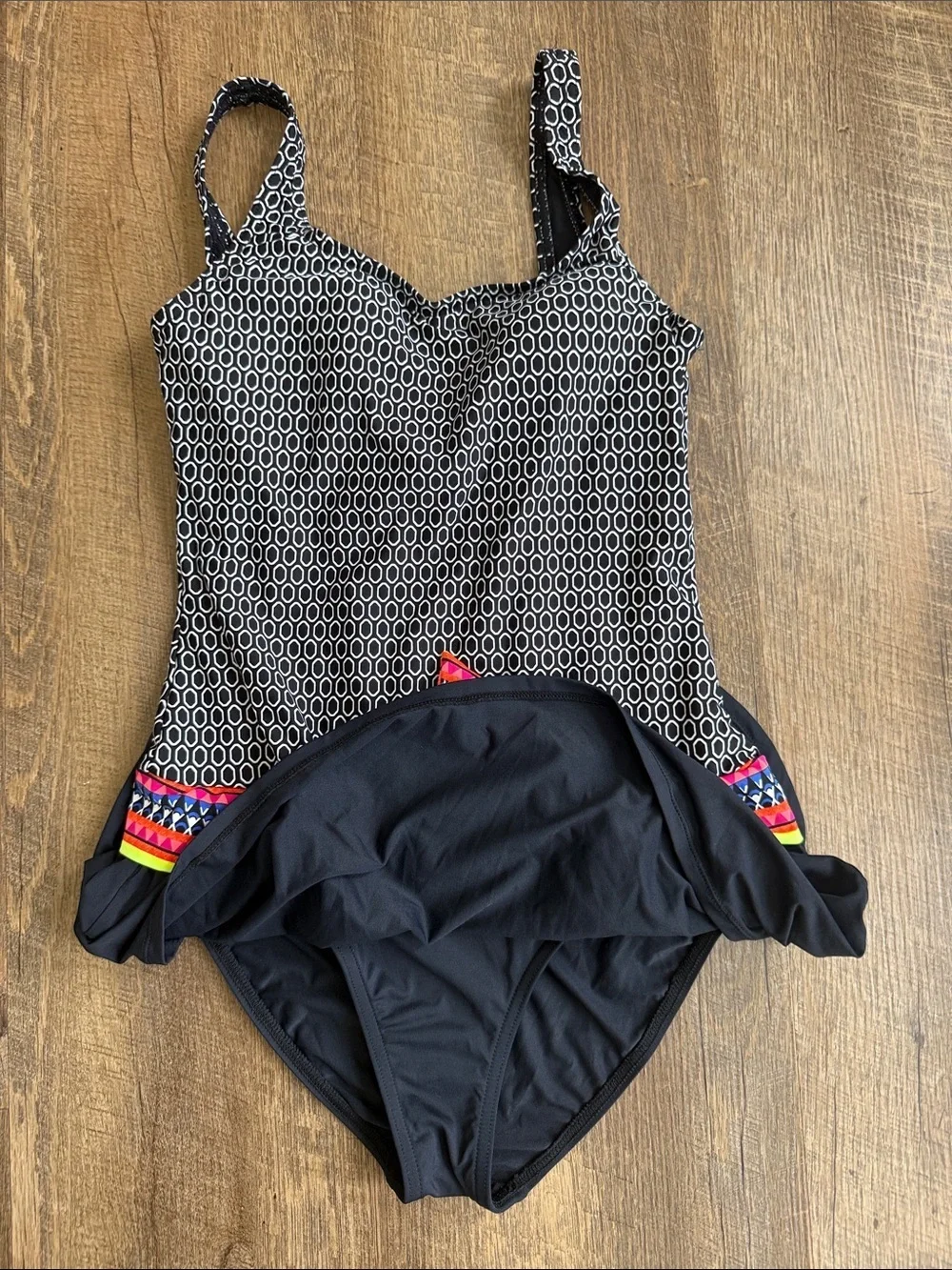 Jag Black Patterned One-Piece Swimsuit with Colorful Trim Size Medium